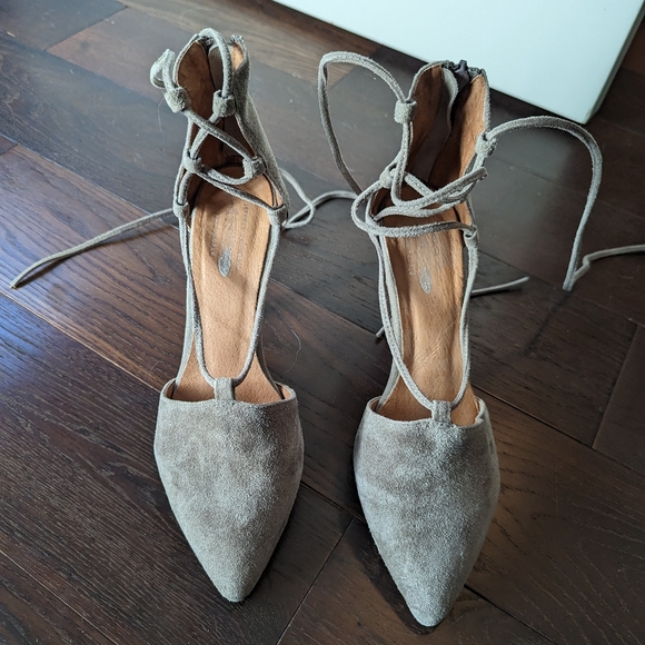 Jeffrey Campbell Free People Mocha Grey Suede Tie Up Heels - Picture 1 of 4